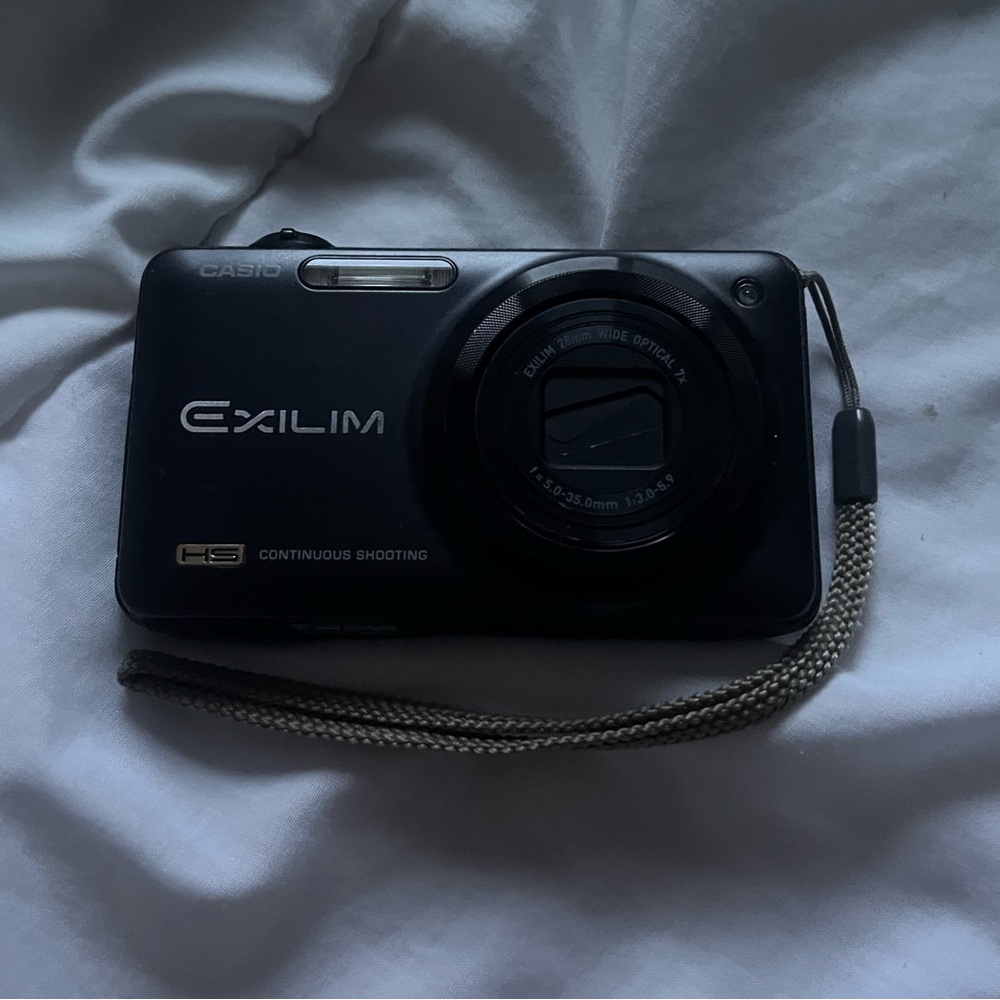 Y2K EXILIM DIGICAM - EX-ZR10 (TESTED, READ DESC AND VIDEO.